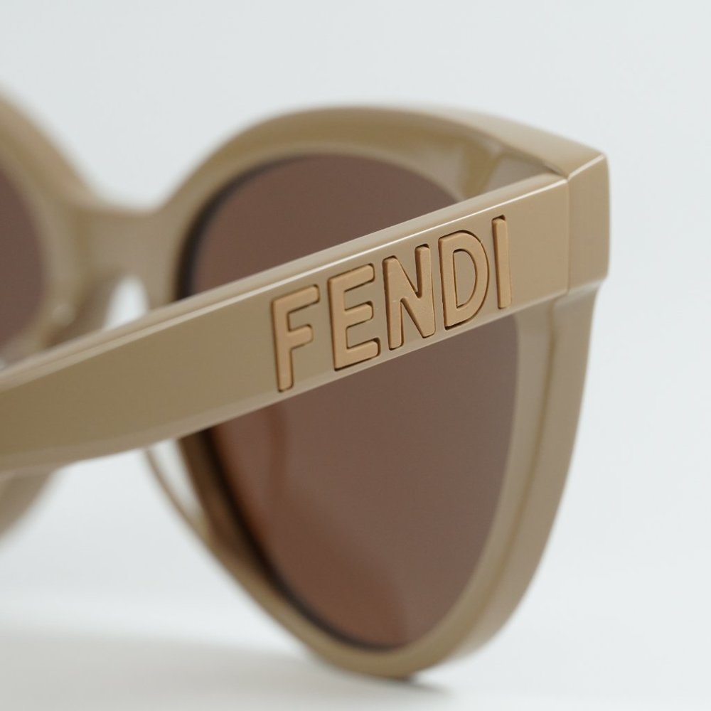 💯 FENDI FE40008U 57J BROWN BEIGE SUNGLASSES , worn ones , like new - Picture 4 of 14